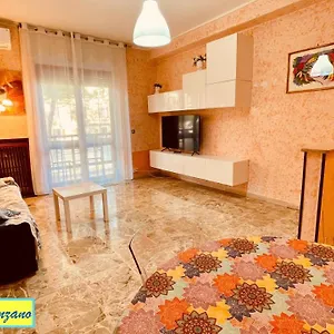 Apartment Casa Imma Lake, Center And Everything Need Italy